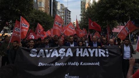 İ­s­t­a­n­b­u­l­ ­V­a­l­i­l­i­ğ­i­ ­­S­a­v­a­ş­a­ ­H­a­y­ı­r­­ ­D­e­m­e­y­i­ ­1­0­ ­G­ü­n­ ­B­o­y­u­n­c­a­ ­Y­a­s­a­k­l­a­d­ı­